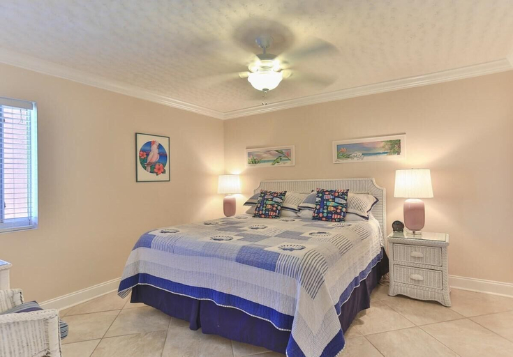 Bedroom 1, Destin Towers 143, Okaloosa