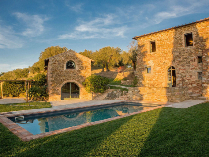 Exterior 2, Holiday Home Magione Lake View Pool, Perugia
