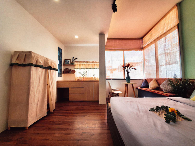 Bedroom 4, CouCou Homestead, District 1