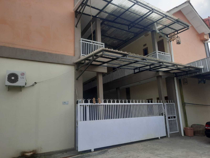 Exterior & Views, Hotel O Guest House Ayomi Syariah, Majalengka