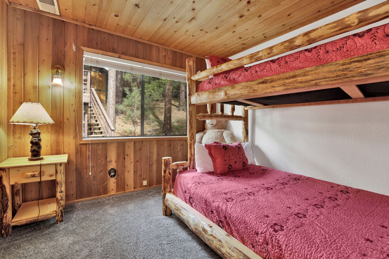 Bedroom 13