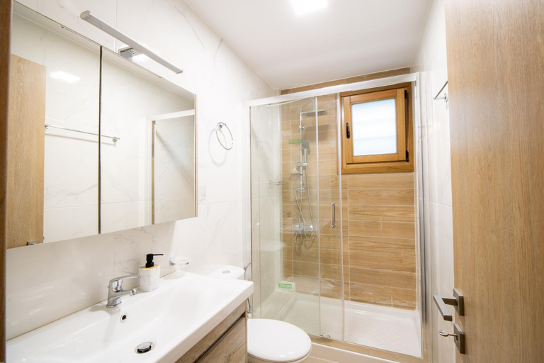Others 1, EPOS hotel, Thessaly