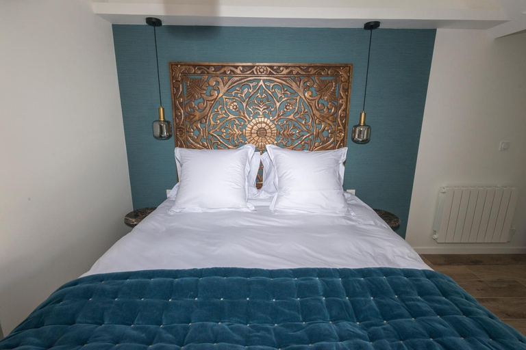 Bedroom 2, Le Domaine de Darvoy, Loiret
