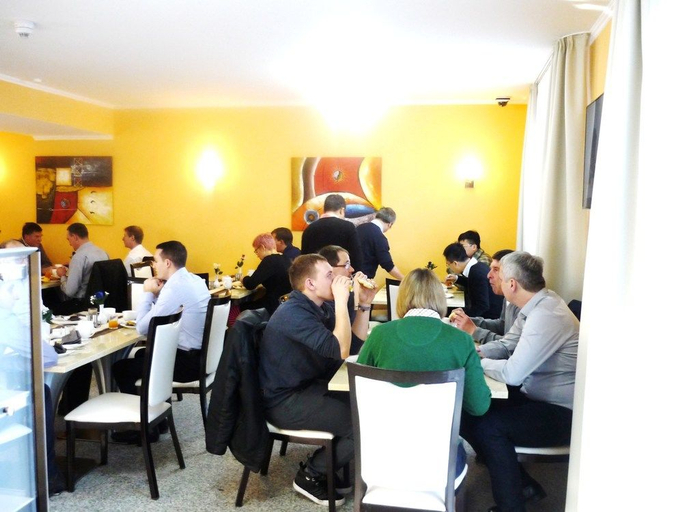 Food & Drinks 5, NAAM Hotel & Apartment Frankfurt City-Messe Airpor, Frankfurt am Main