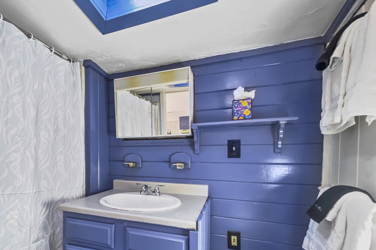 Bathroom 3, Sunnyside, Essex