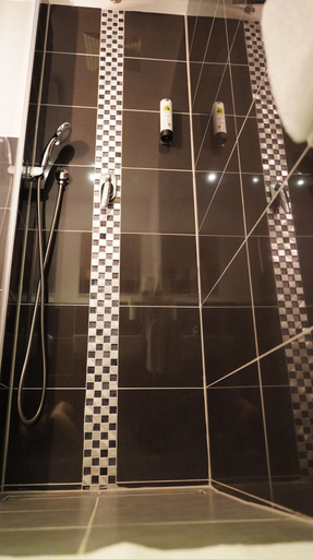Bathroom 5, Amical Hotel Hagen, Hagen