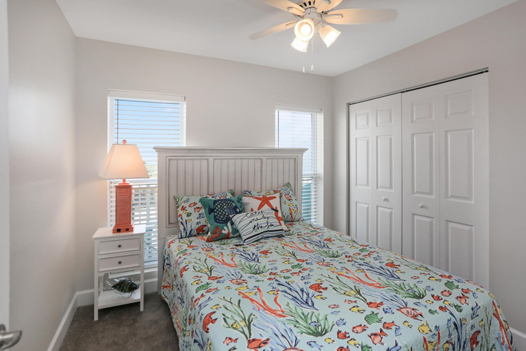 Bedroom 3, Surfside 17, Bay