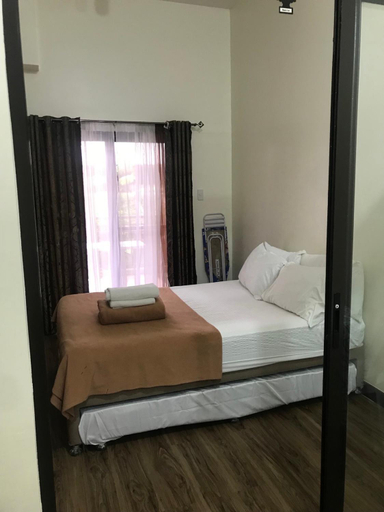 Bedroom 15