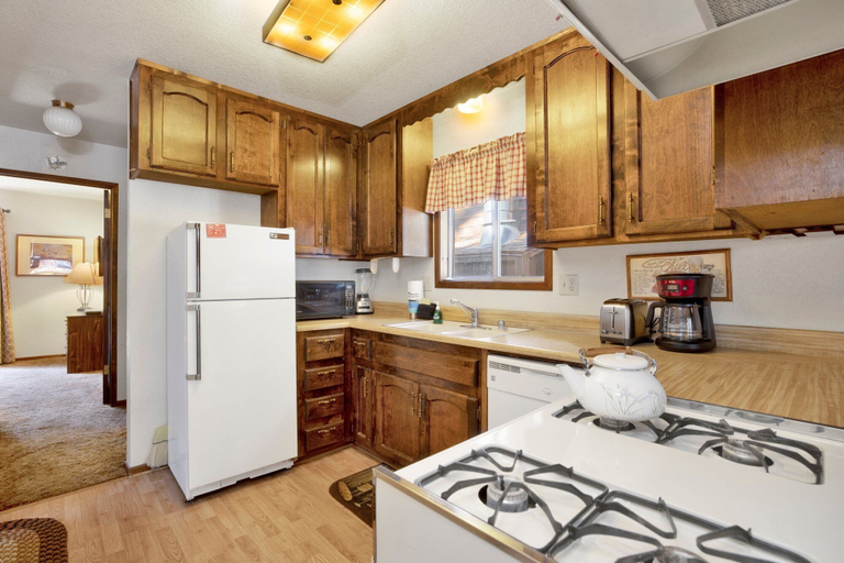 Others 4, Cedar Pines #1529, San Bernardino