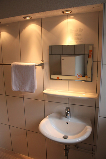 Bathroom 5, Ferienstudio, Erzgebirgskreis