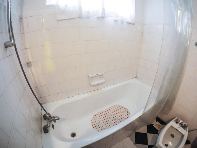 Bathroom 4, Hotel Glendower, Nuwara Eliya
