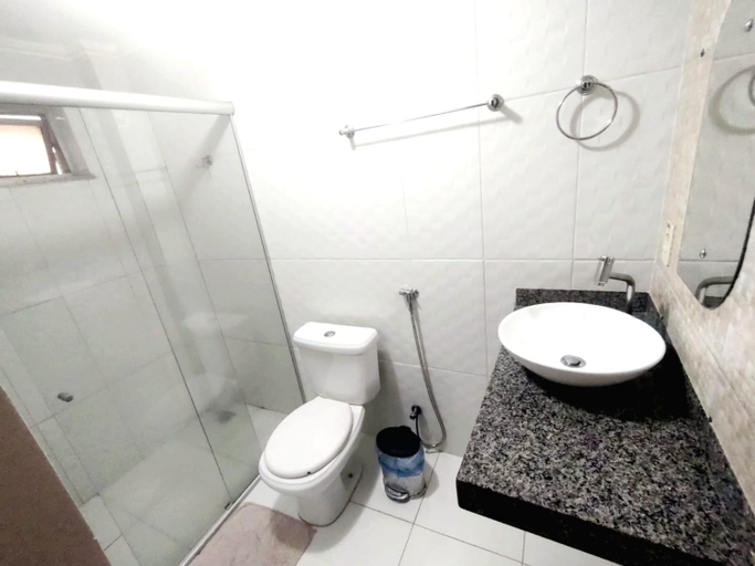 Bathroom, Mirai Palace Hotel, Imperatriz