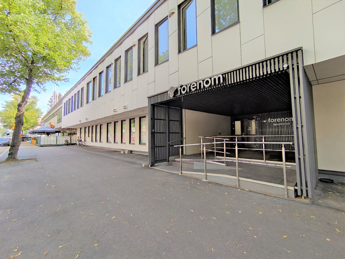 Exterior & Views 20