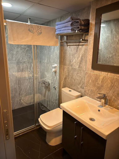 Bathroom, Adana Akdeniz Otel, Yüreğir