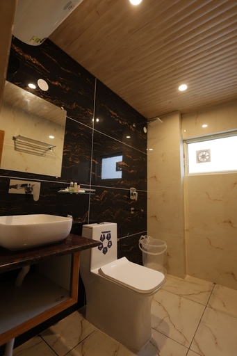 Bathroom 3, The Lily Hotel, Garhwal