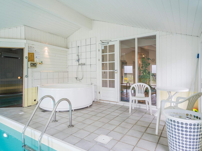 Others 3, 4 Star Holiday Home in Henne, Varde