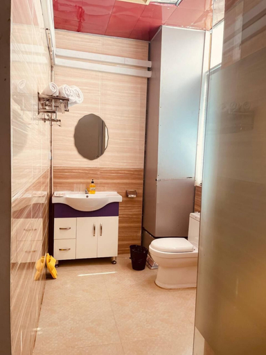Bathroom 4, Yama Hotel & Rooftop Bar, Yangon