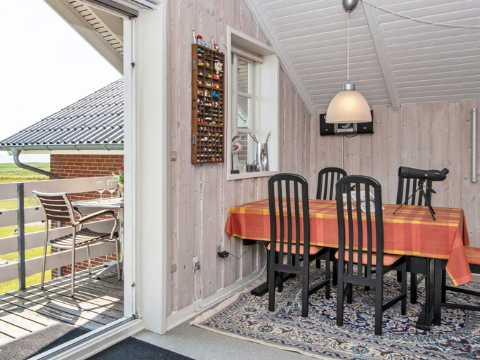 Others 2, 6 Person Holiday Home in Romo, Tønder