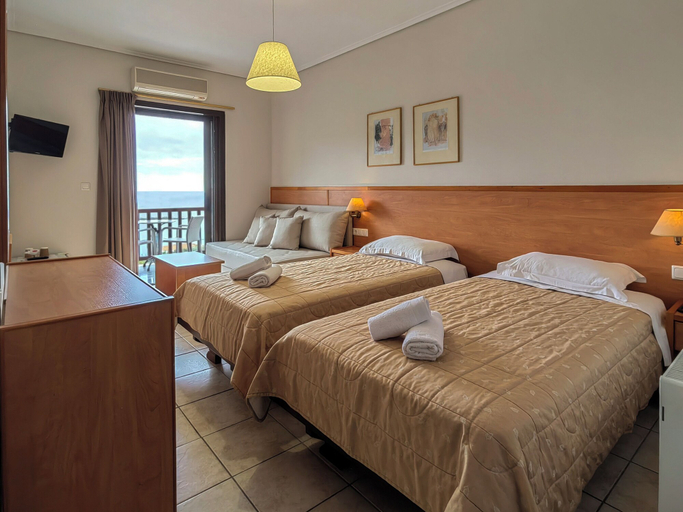 Bedroom 3, Corali Hotel, Central Greece