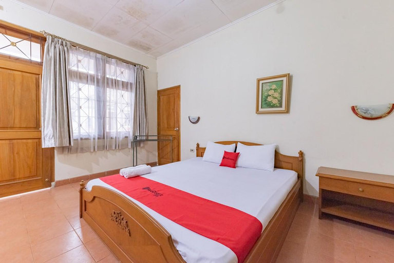 Bedroom 30