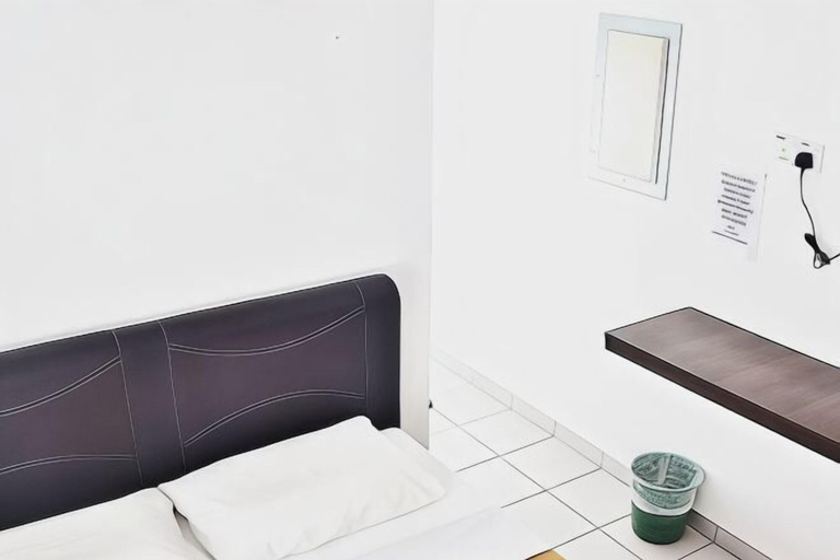 Bedroom 12