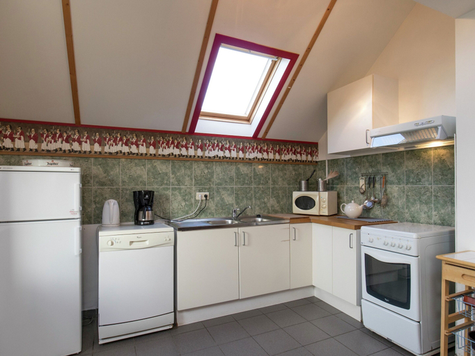 Others 5, Cozy home in Sainte-Ode with Sauna, Luxembourg