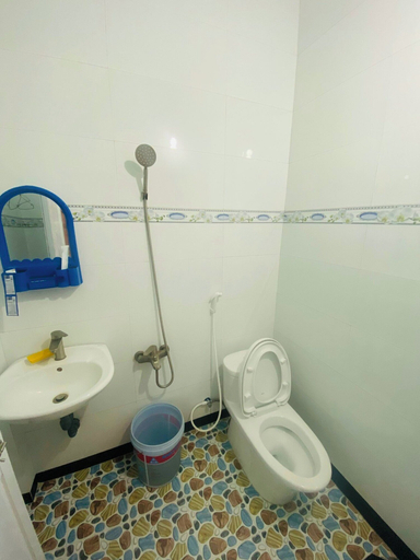 Bathroom 5, Homestay Xuan Huong, Phú Quý