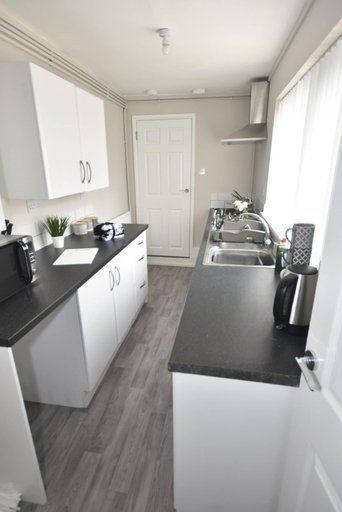 Others 5, Townhouse @ 32 Penkhull New Road Stoke, Stoke-on-Trent