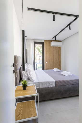 2, Varkiza Luxury Suites by Raise, Attica