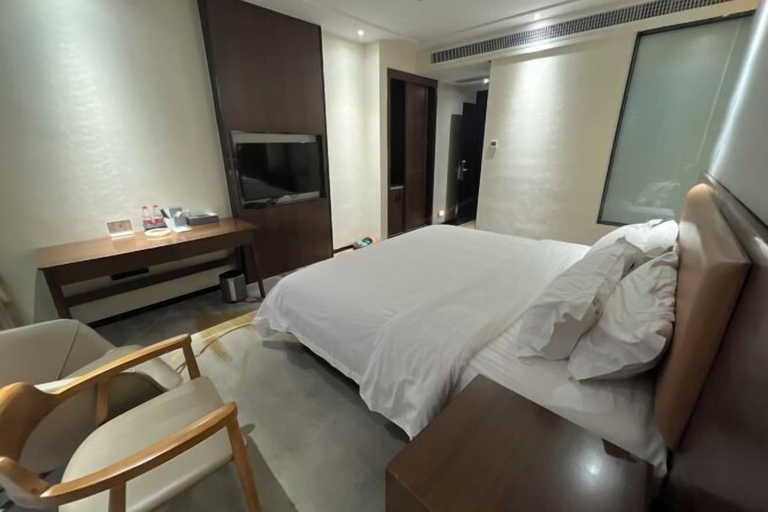 Bedroom 3, Yanfu Hotel, Zhanjiang