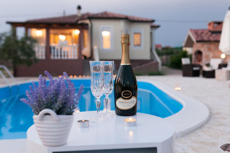 Food & Drinks 5, Villa Olive Zadarvillas, Poličnik