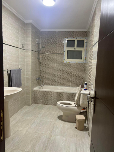 Bathroom 4, Comfy luxurious apartments in central location in Mansheyet El Bakry east Cairo, Heliopolis