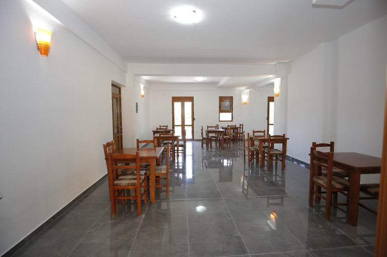 Others 5, BedGodini, Kavajës