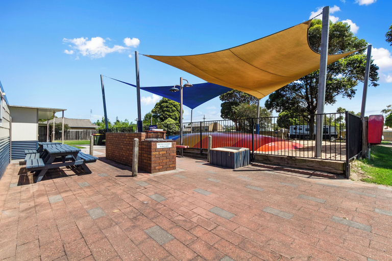 Others 5, Waters Edge Holiday Park, E. Gippsland - Bairnsdale