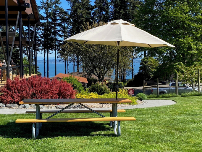 Others 5, Comforts of Whidbey, Island