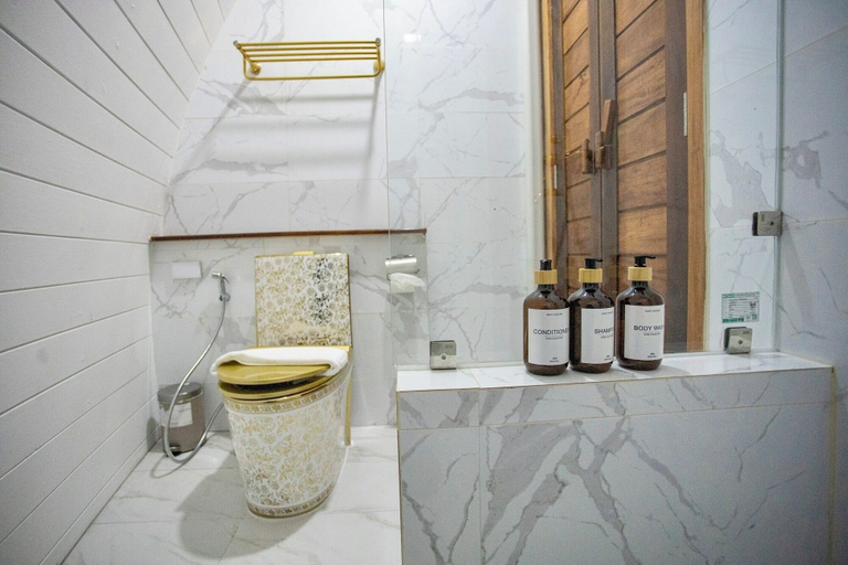 Bathroom 4, Bakantiang Resort, Ko Lanta