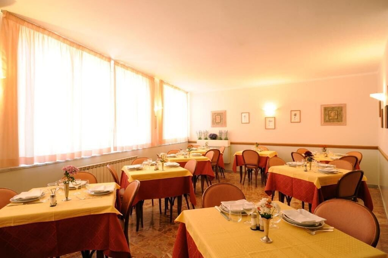 Food & Drinks 4, Hotel Tritone, Savona