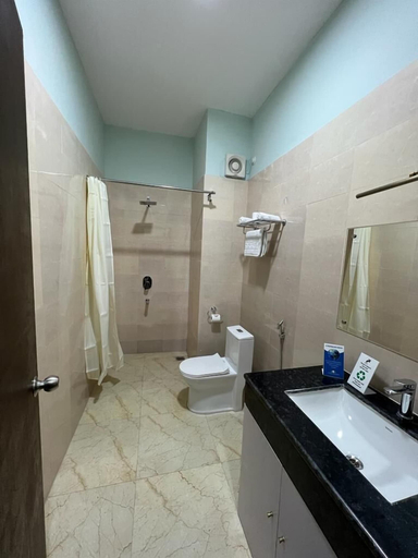Bathroom, Tshongdu Boutique, Wangchang