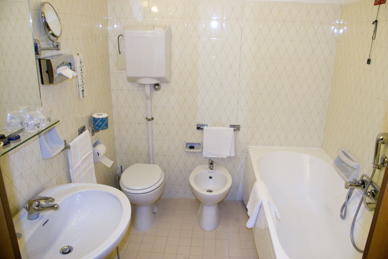 Bathroom, Hotel Villa Ottoboni, Pordenone