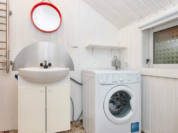 Bathroom 4, 6 Person Holiday Home in Ebeltoft, Syddjurs