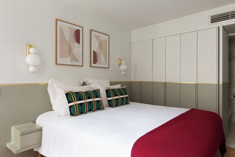 Bedroom 5, HIGHSTAY - Luxury Serviced Apartments - Place Vendôme, Paris