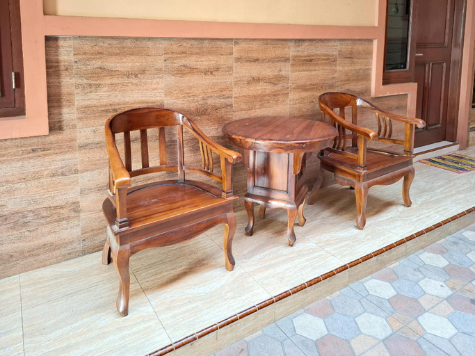 Public Area 3, RedDoorz Syariah near Exit Toll Pekalongan 2, Pekalongan