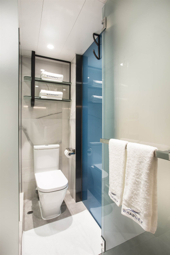 Bathroom 12
