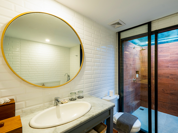 Bathroom 5