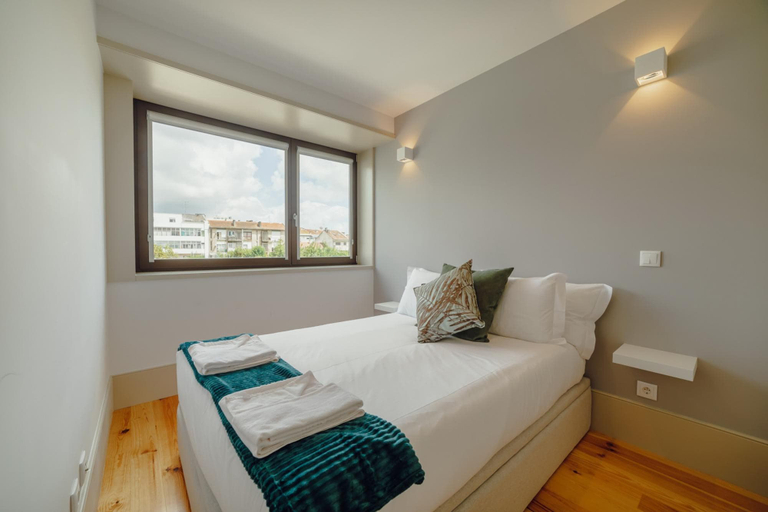 Bedroom 3, Legacy Oporto Design Apartment E by Vacationy, Porto