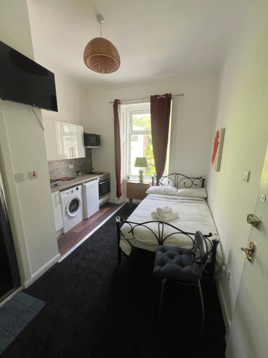 2, North-West Studios, Glasgow