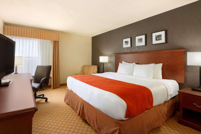 Bedroom 2, Spark by Hilton South East Corpus Christi, Nueces