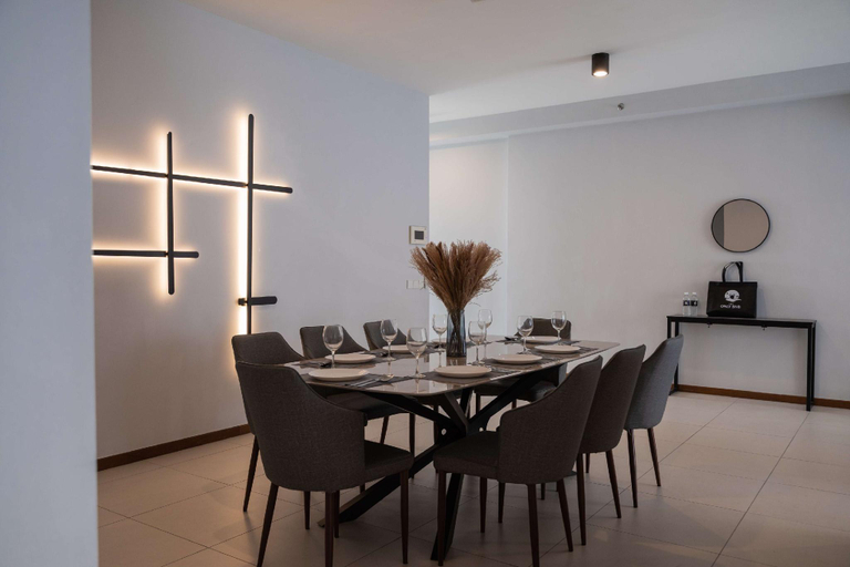 Dining Room 12