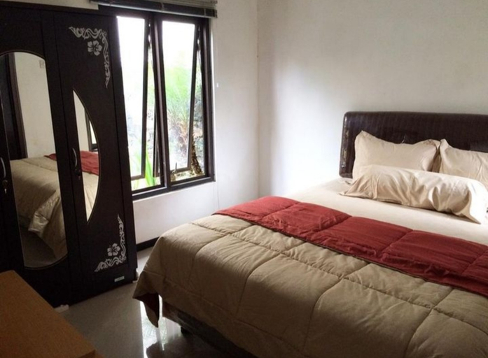 Bedroom, Villa Kencana Apel C1, Malang