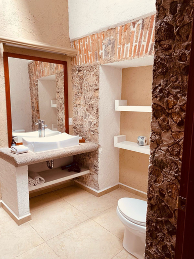 Bathroom 3, Casa Pepe Hostel Boutique - Puebla, San Andrés Cholula